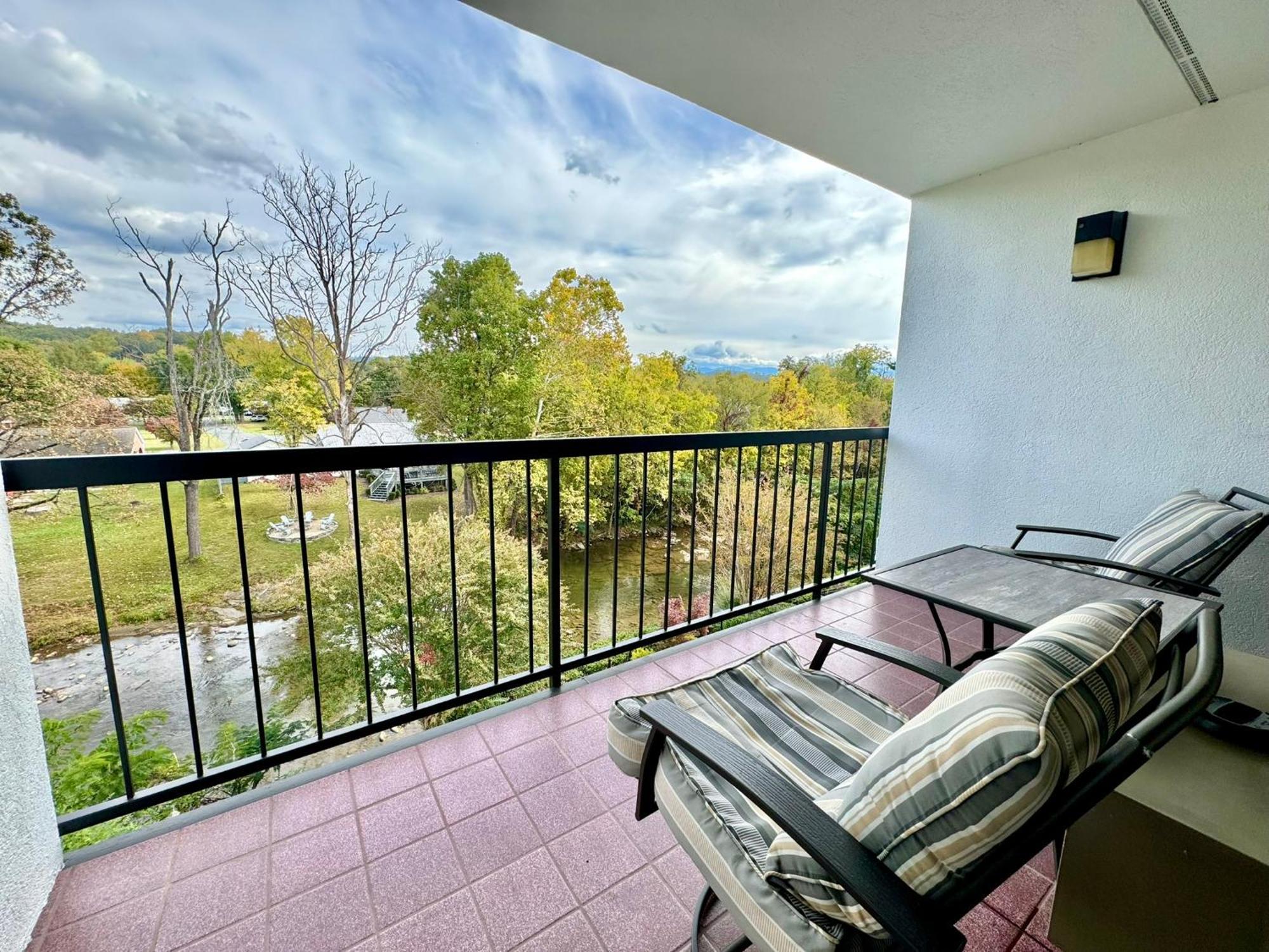 Rivergate Mountain Lodge Pigeon Forge Eksteriør billede